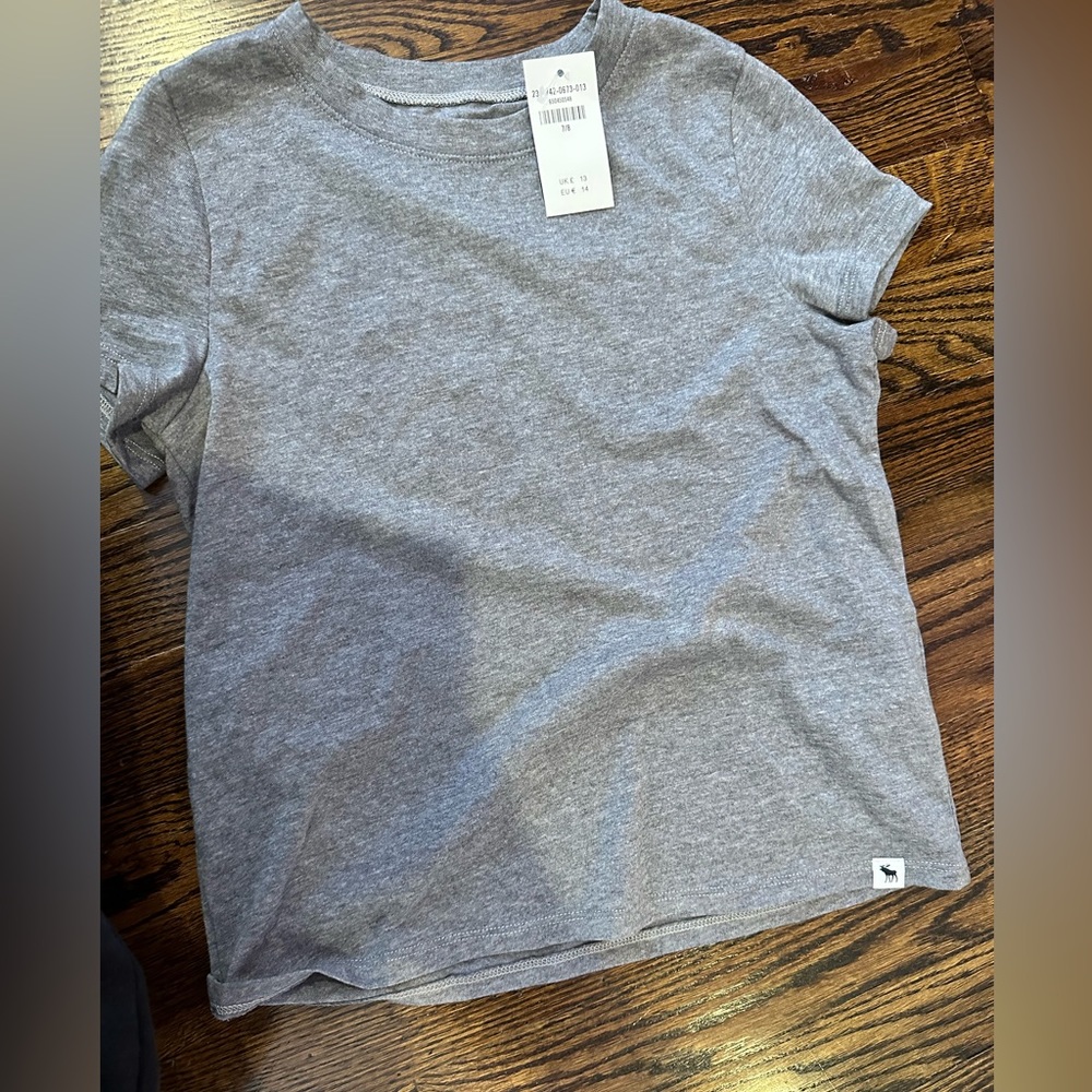 Kids Girls Abercrombie Soft Tee *Never Worn NWT* Size 7/8